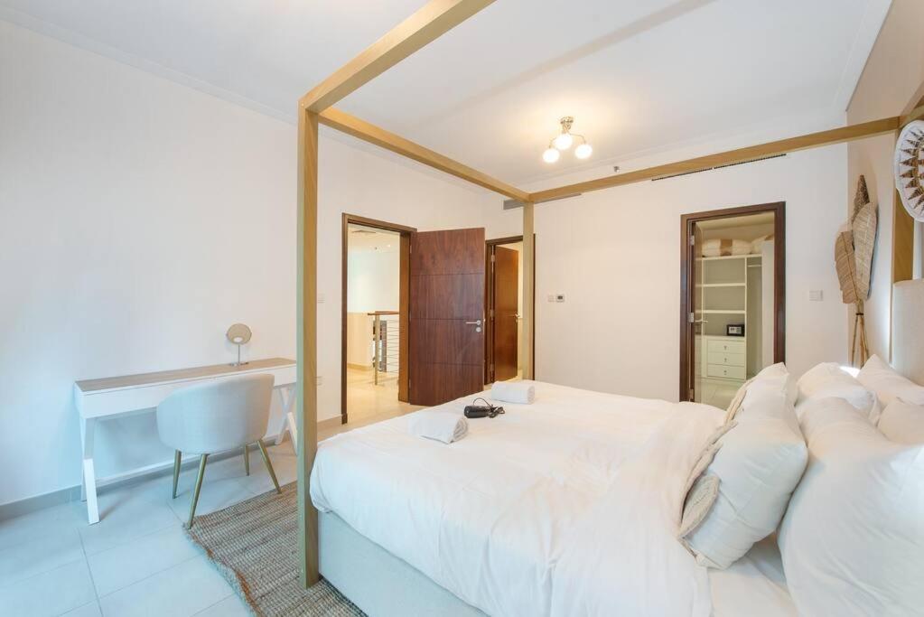 Apartment Huge And Nice In Marina!