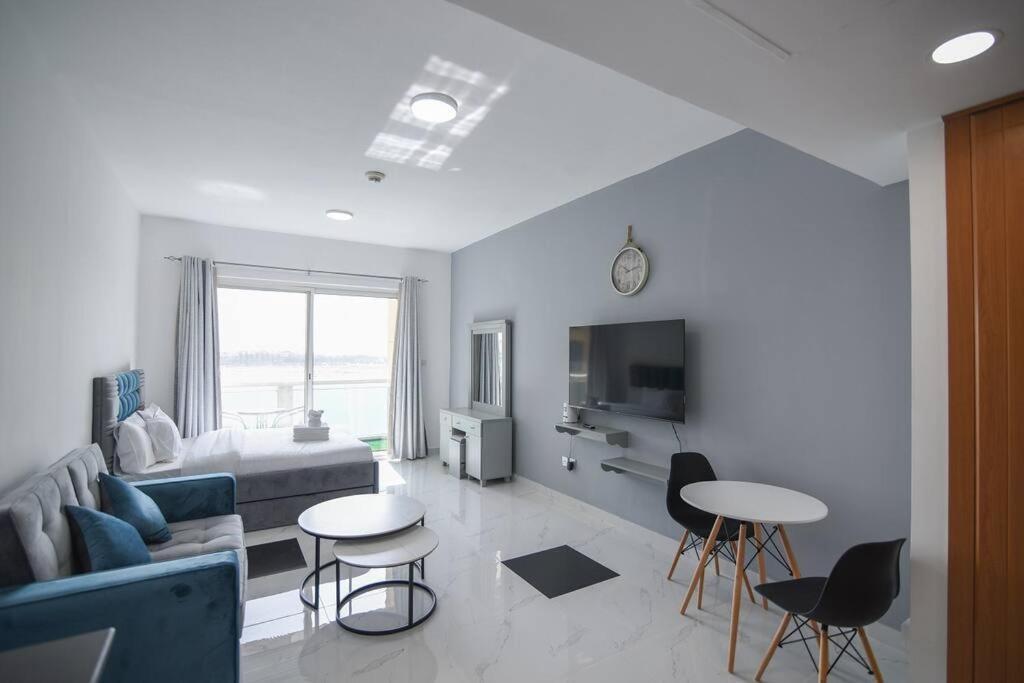 Apartment Luxury Studio - Impz - Production Dubai