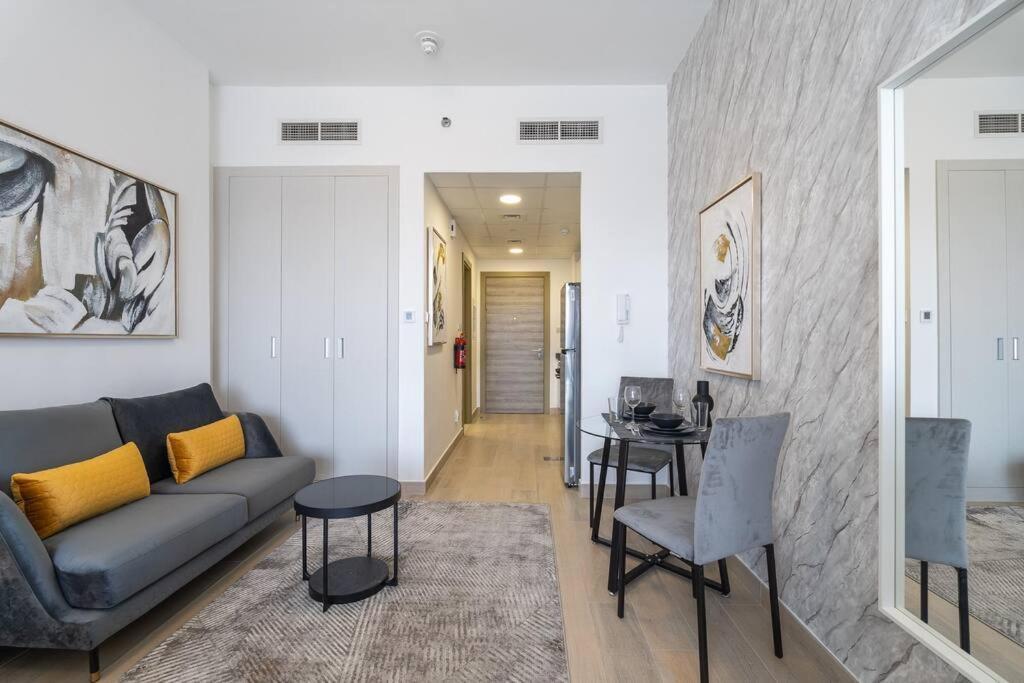 Apartment Classy In Bloom Heights In Jvc *