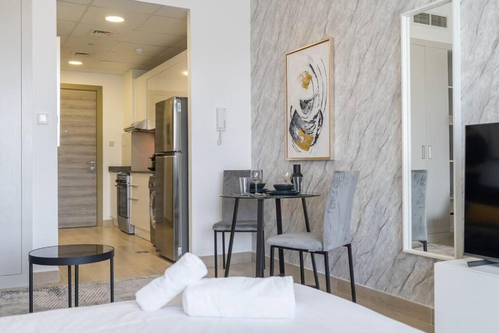 Apartment Classy In Bloom Heights In Jvc *