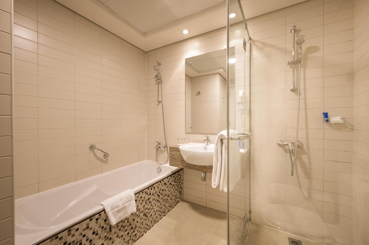 Aparthotel Oaks Liwa Heights 3*