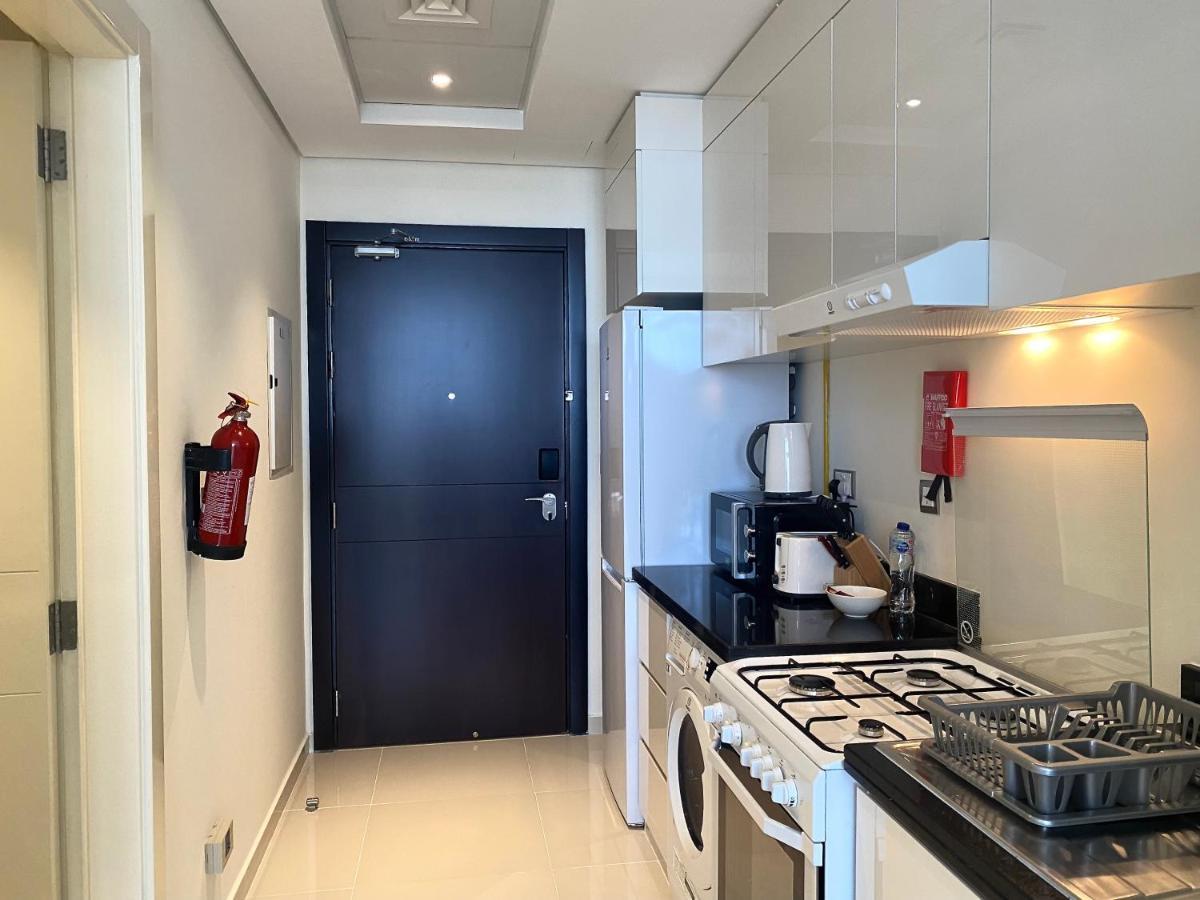 Lux Ghalia Jvc * Dubai