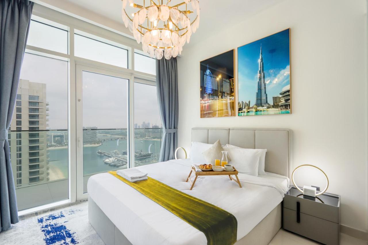 Livbnb - Lush 3 Bedroom With Marina And City Skyline Views
