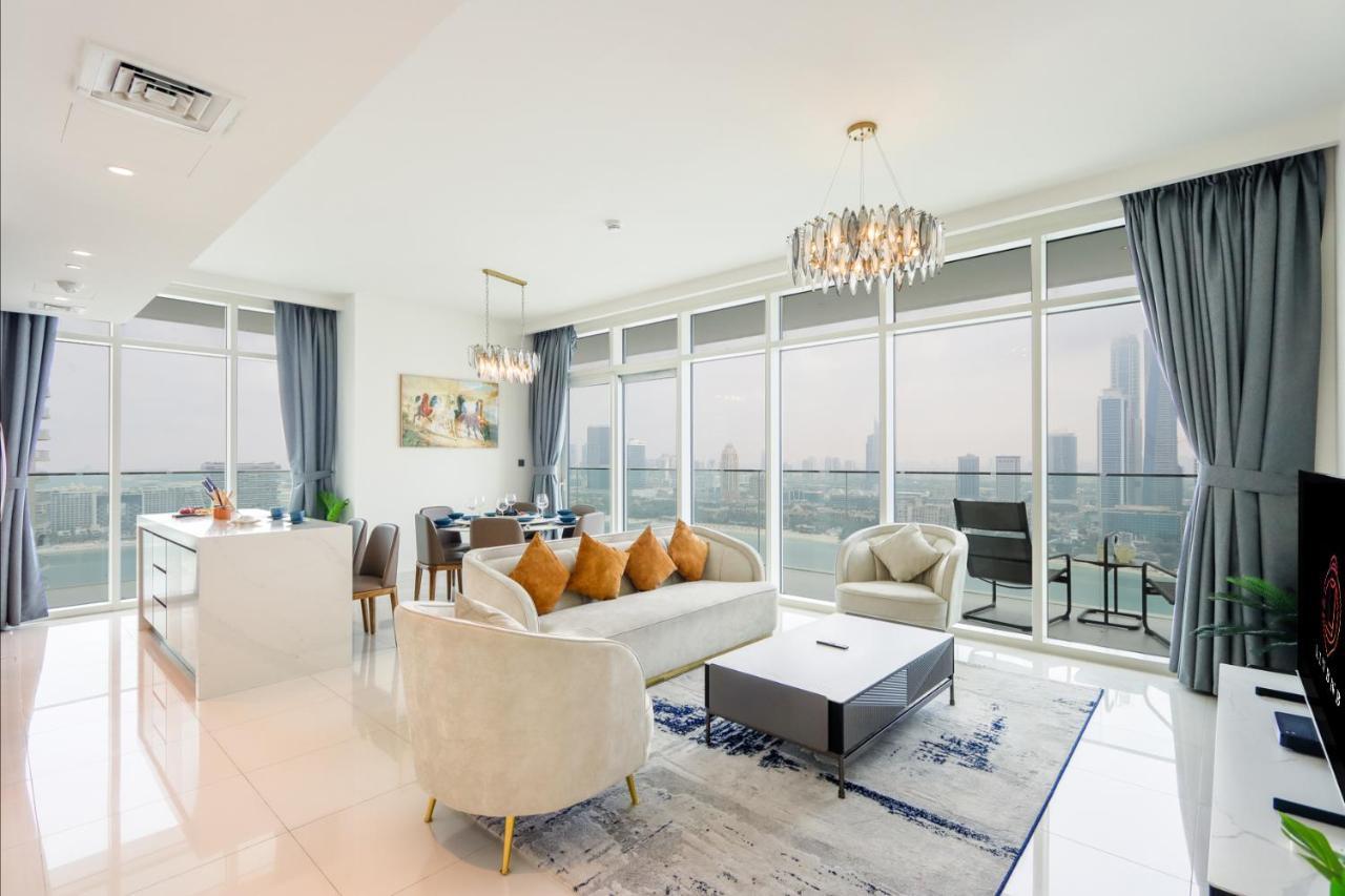Livbnb - Lush 3 Bedroom With Marina And City Skyline Views * Dubai