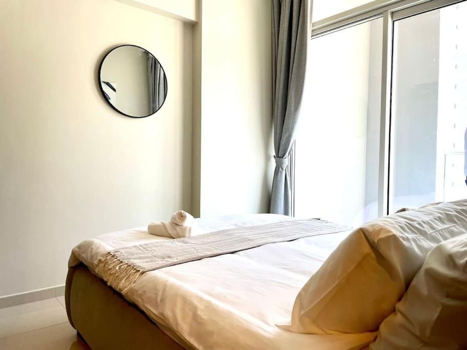Vera Residences By Damac I 1br Luxury * Dubai