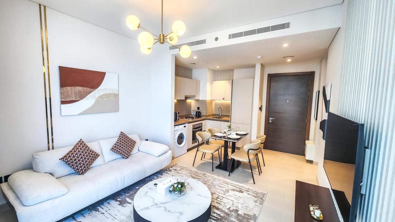 By Latinem Luxury 1br Cv A2210 Near Burj Khalifa