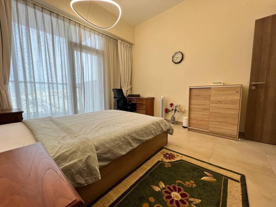 Spacious 2 Bed - Family Apartment *