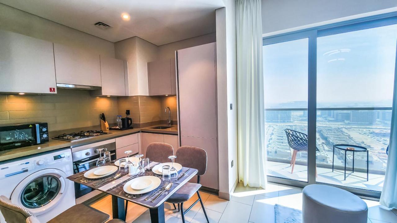 By Latinem Luxury 1br Cvr B1910 Near Burj Khalifa *