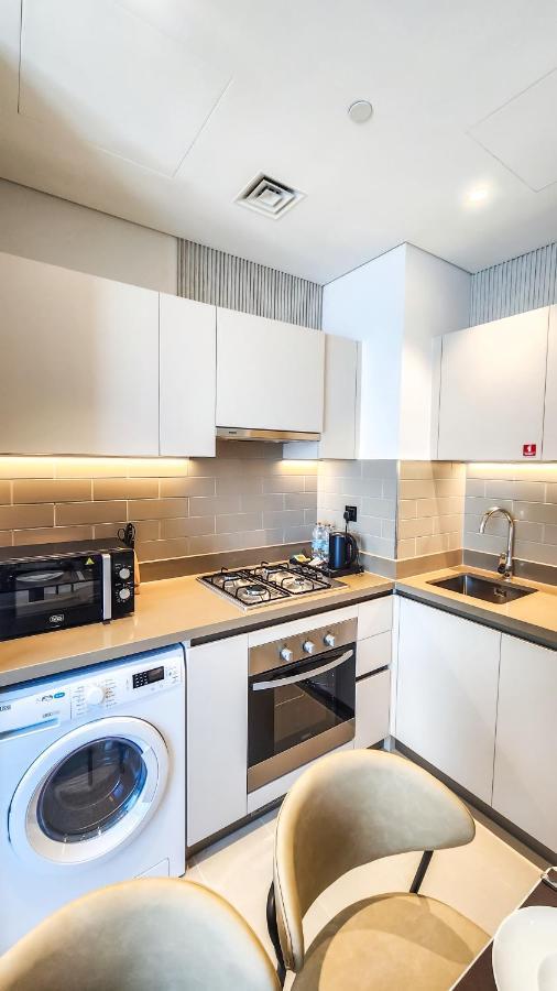 Apartment By Latinem Luxury 1br Cv A2210 Near Burj Khalifa Dubai