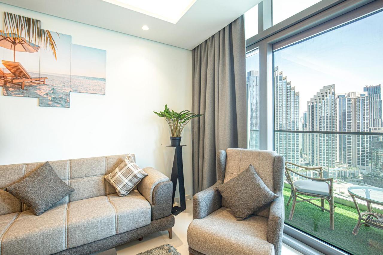 Apartment Downtown's Highest Pool & Full 5-star Luxury With Gym, And Restaurants *