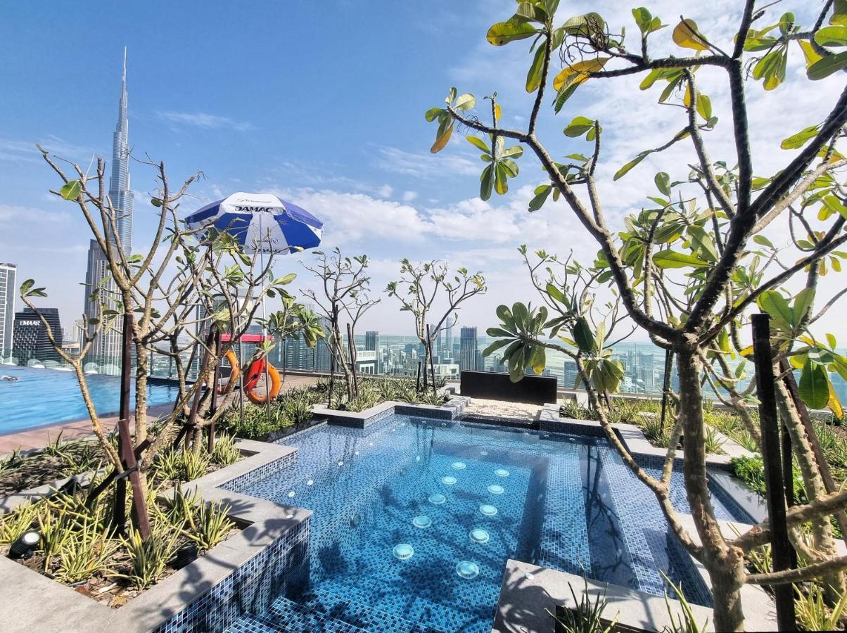 Downtown's Highest Pool & Full 5-star Luxury With Gym, And Restaurants