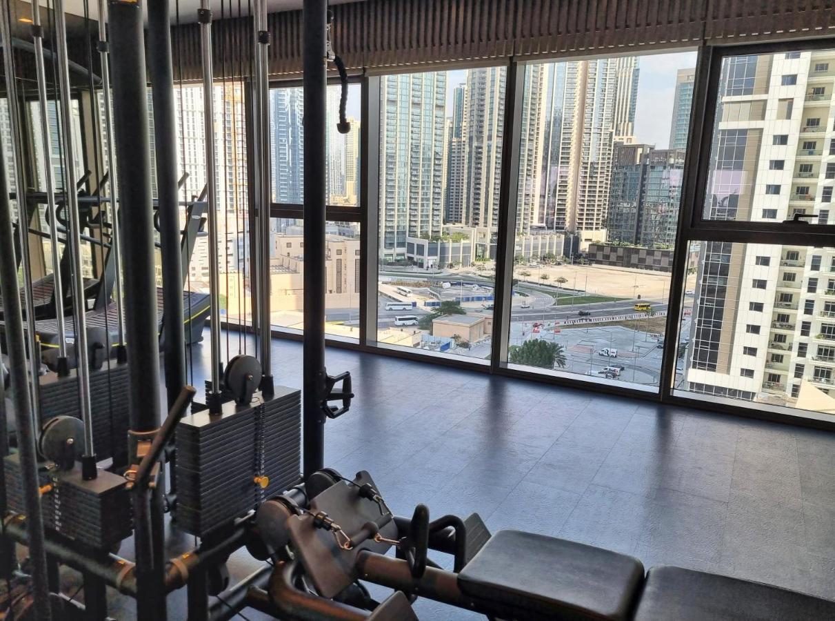 Apartment Downtown's Highest Pool & Full 5-star Luxury With Gym, And Restaurants *