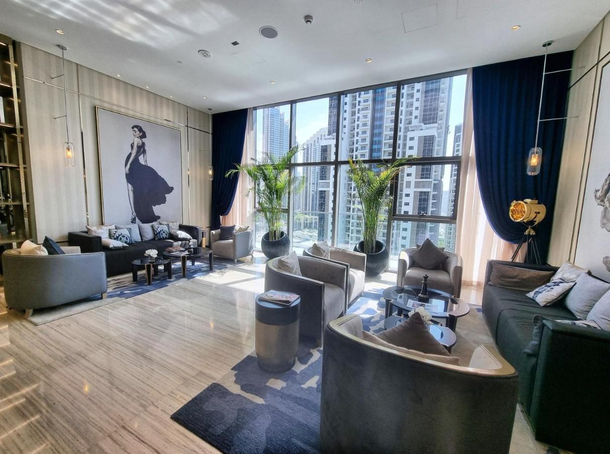 Downtown's Highest Pool & Full 5-star Luxury With Gym, And Restaurants Dubai