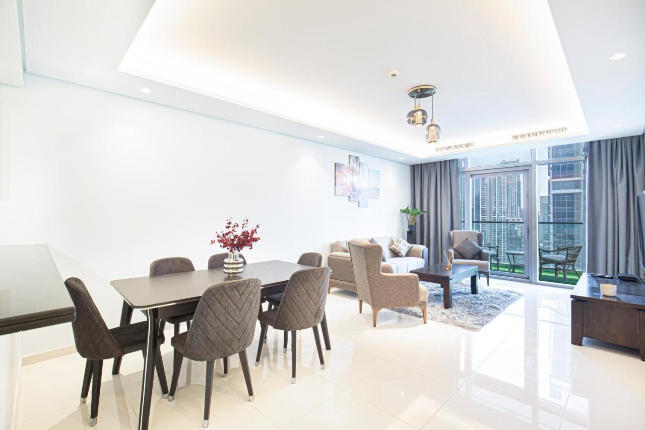 Downtown's Highest Pool & Full 5-star Luxury With Gym, And Restaurants *