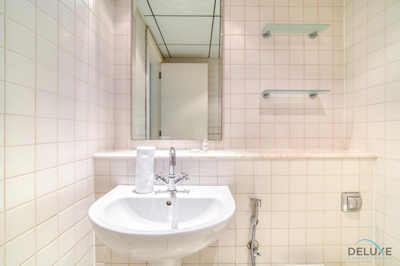 Alluring 2br At Al Majara 1 Marina By Deluxe Homes *
