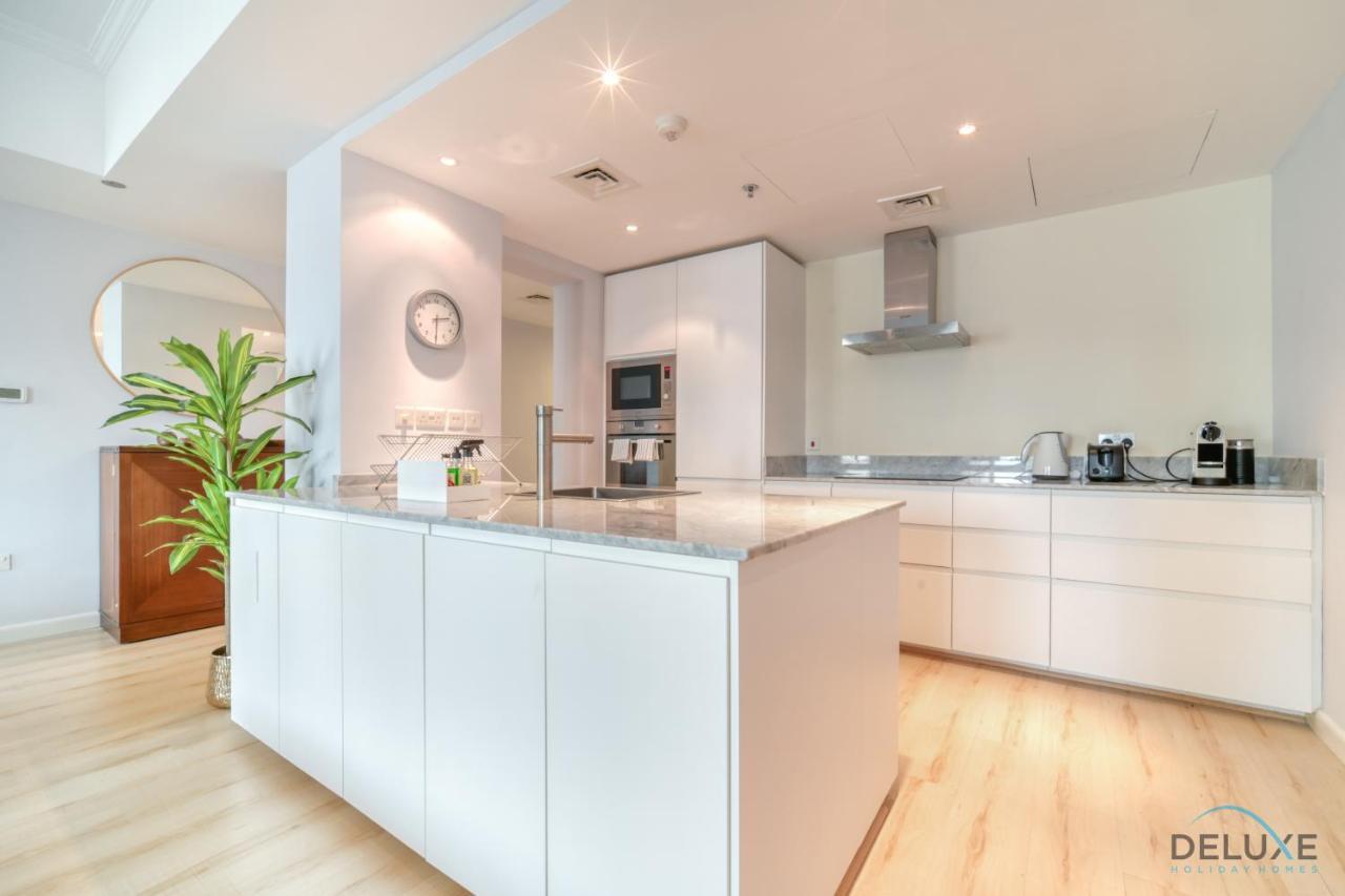 Alluring 2br At Al Majara 1 Marina By Deluxe Homes