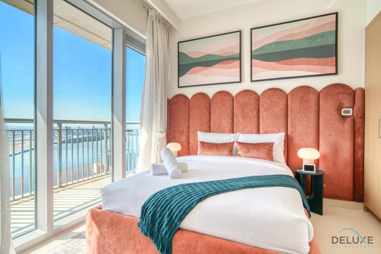 Elegant 3br With Assistant At Harbour Views Tower 1 By Deluxe Homes Apartment *