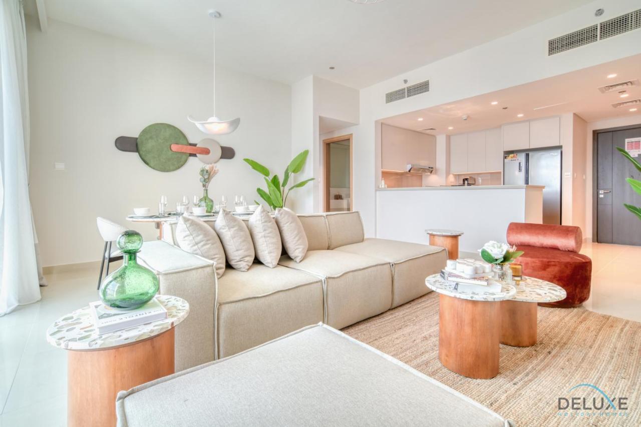 Elegant 3br With Assistant At Harbour Views Tower 1 By Deluxe Homes Apartment *