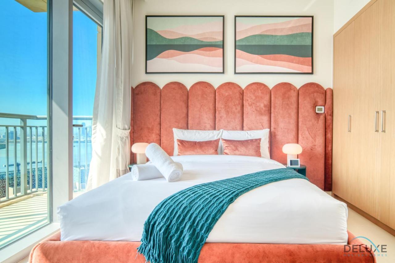 Elegant 3br With Assistant At Harbour Views Tower 1 By Deluxe Homes