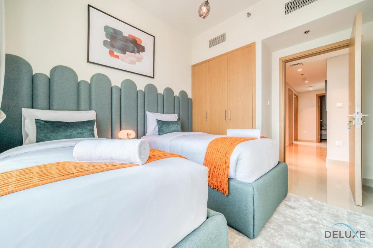 Elegant 3br With Assistant At Harbour Views Tower 1 By Deluxe Homes *