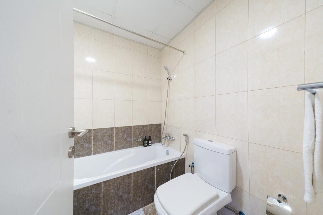 Impressive View 2br In Marina Walk2beach