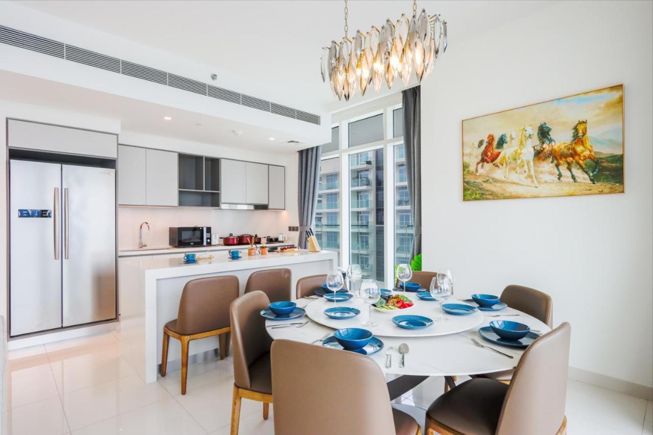 Livbnb - Lush 3 Bedroom With Marina And City Skyline Views Dubai