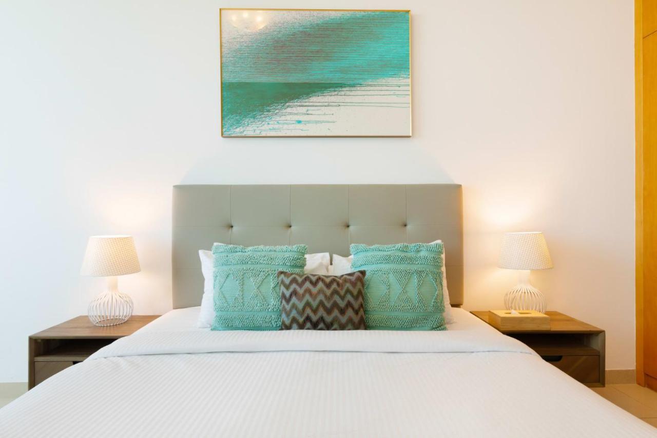 Exquisite Dubai's Urban Living In The Centre Apartment