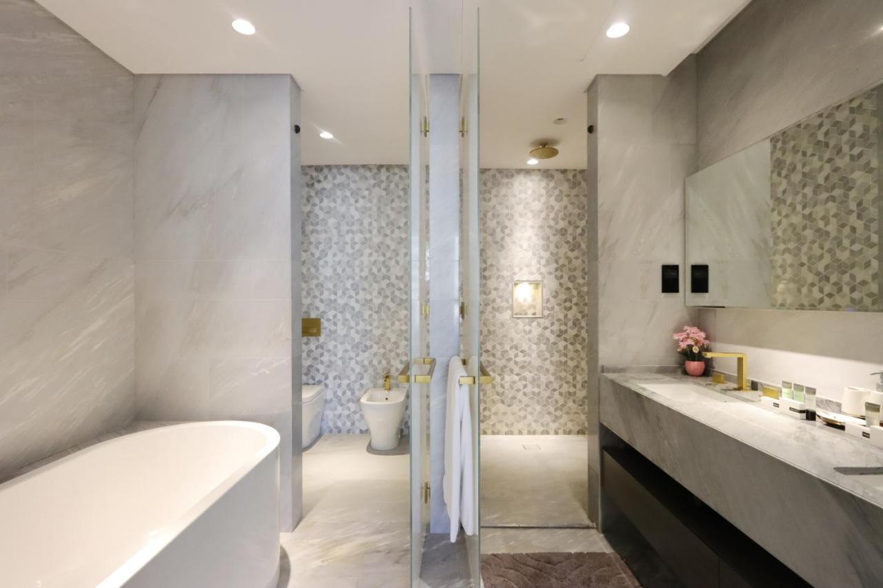 Apartment Five Palm - Residential 2 Bedroom With Private Beach -livbnb *