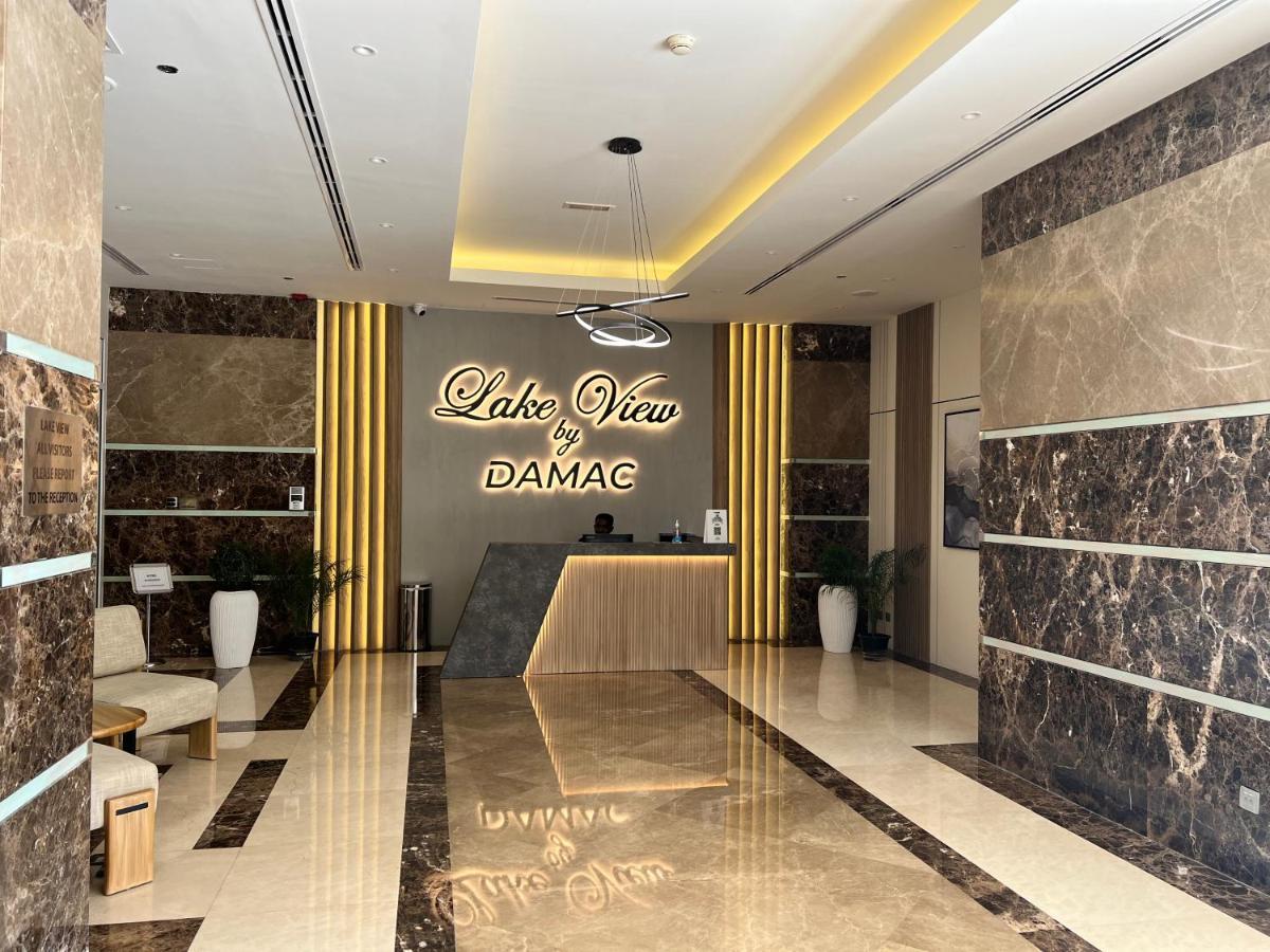 Higuests - Lake-view Studio In Vibrant Area In Jlt Apartment Dubai
