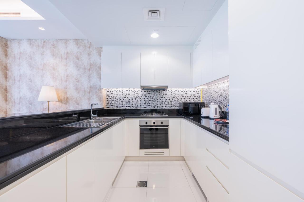 Apartment Luxbnb Paramount Midtown Seaview Dubai