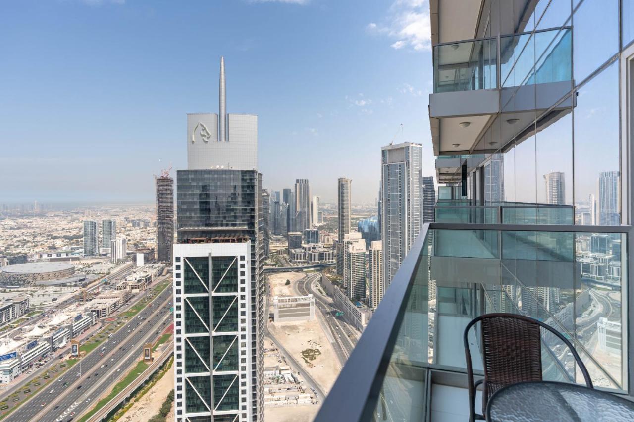 Luxbnb Paramount Midtown Seaview Apartment Dubai