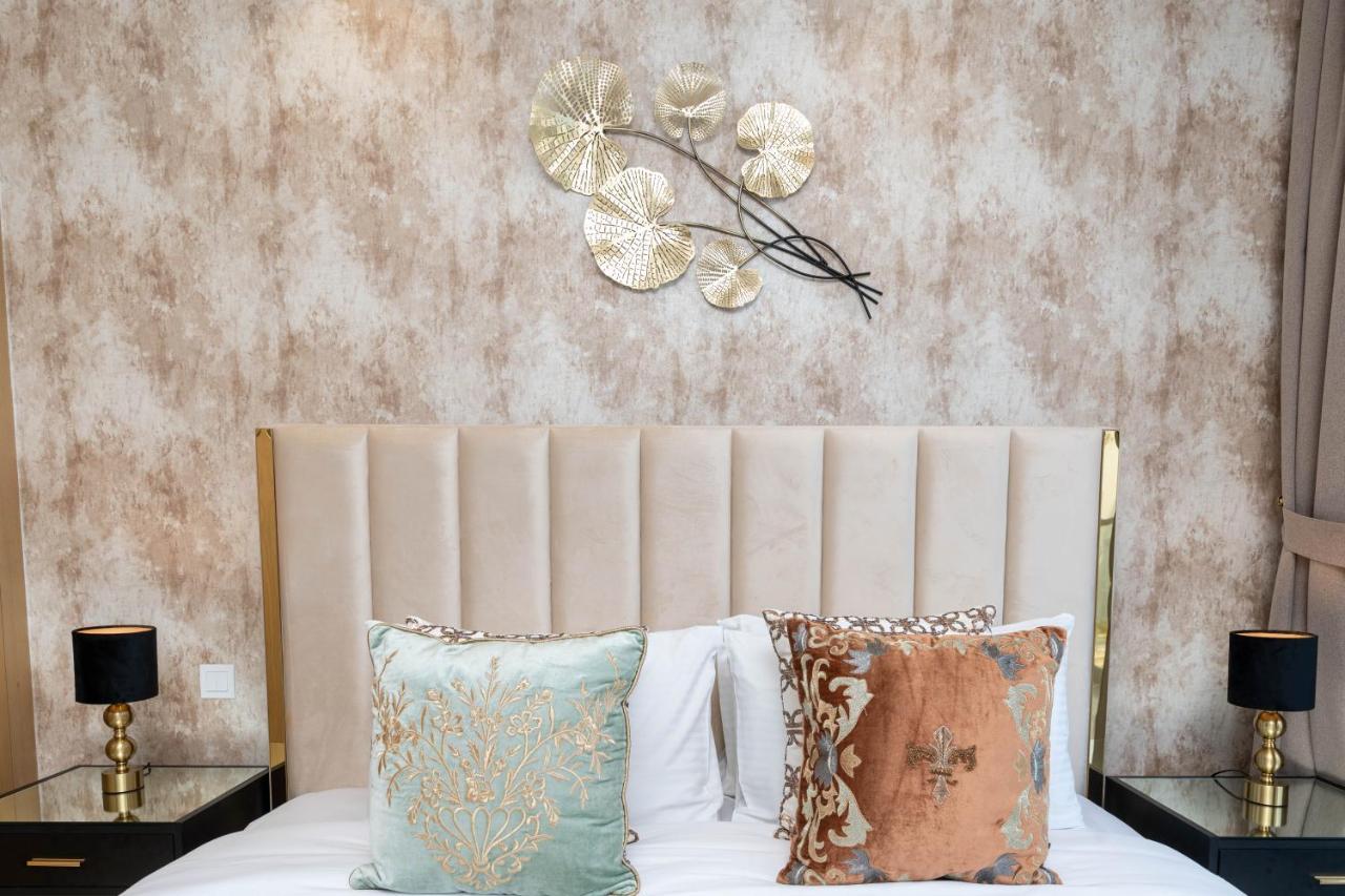 Luxbnb Paramount Midtown Seaview Dubai