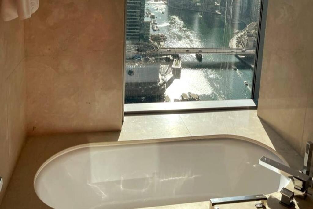 Jw Marriott Marina