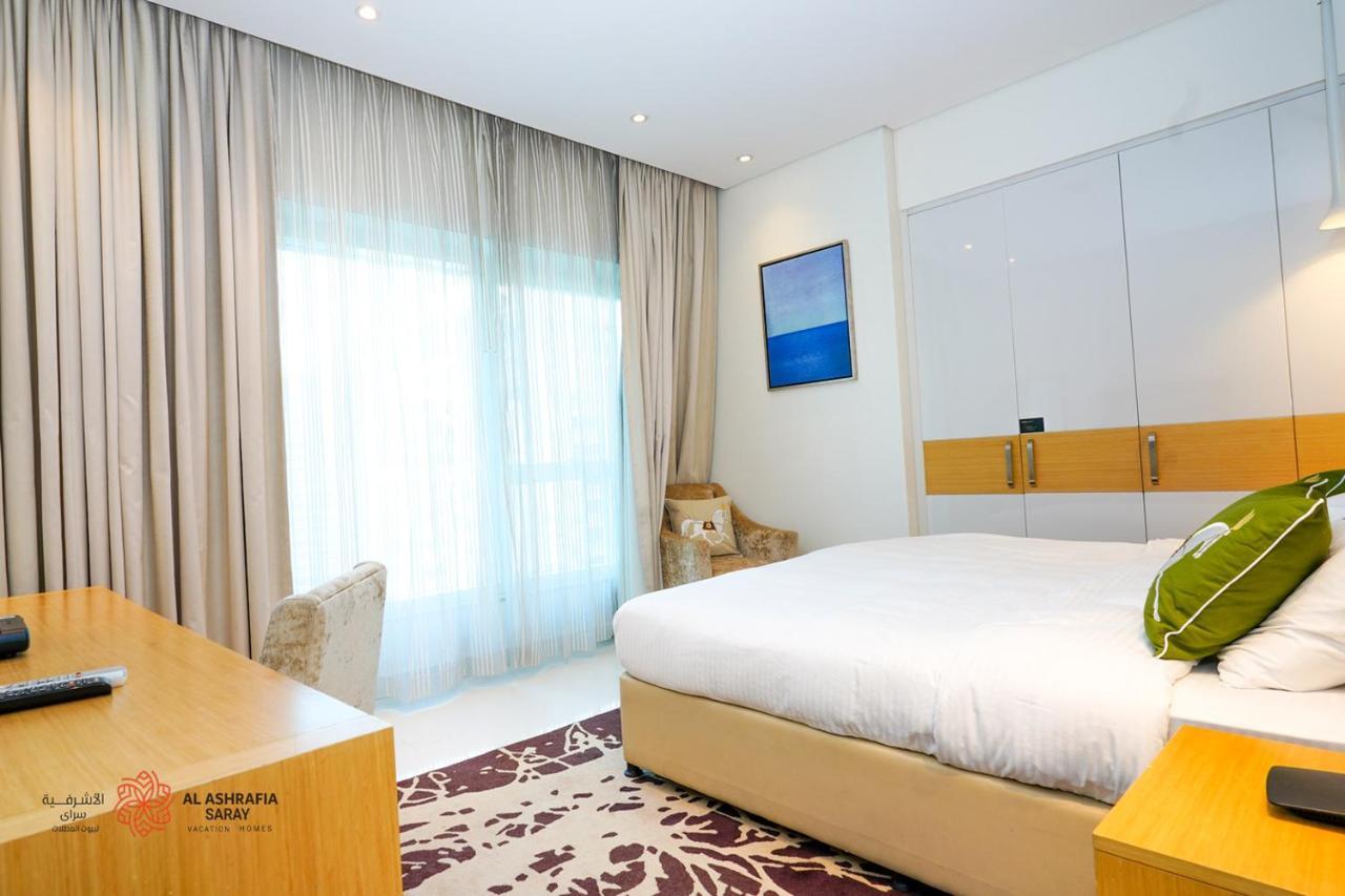Modern Spacious 2br Canal View -business Bay Dubai