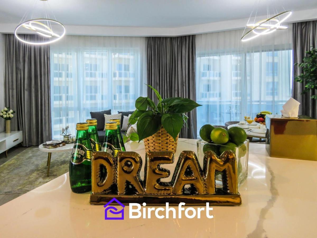 Apartment Birchfort - Newly Renovated Huge 2 Bedroom Dubai