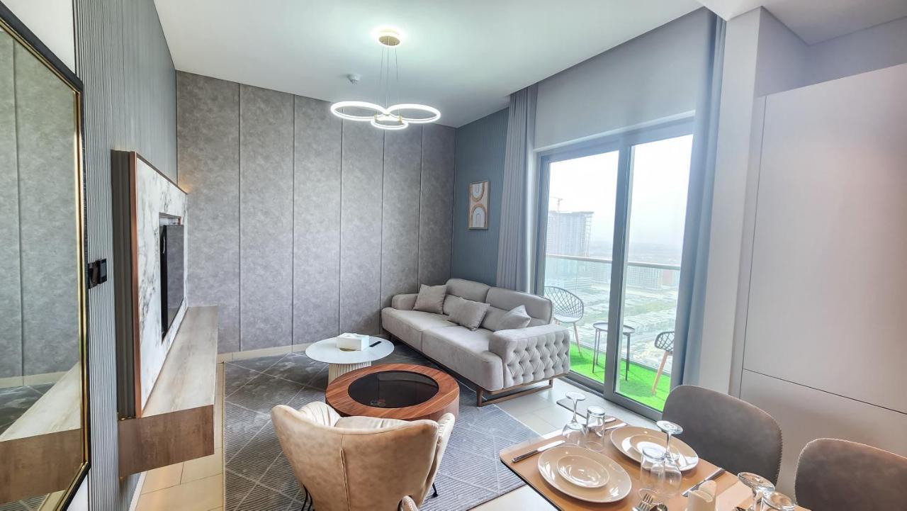 By Latinem Luxury 1br Holiday Cvr B2309 Near Burj Khalifa Apartment