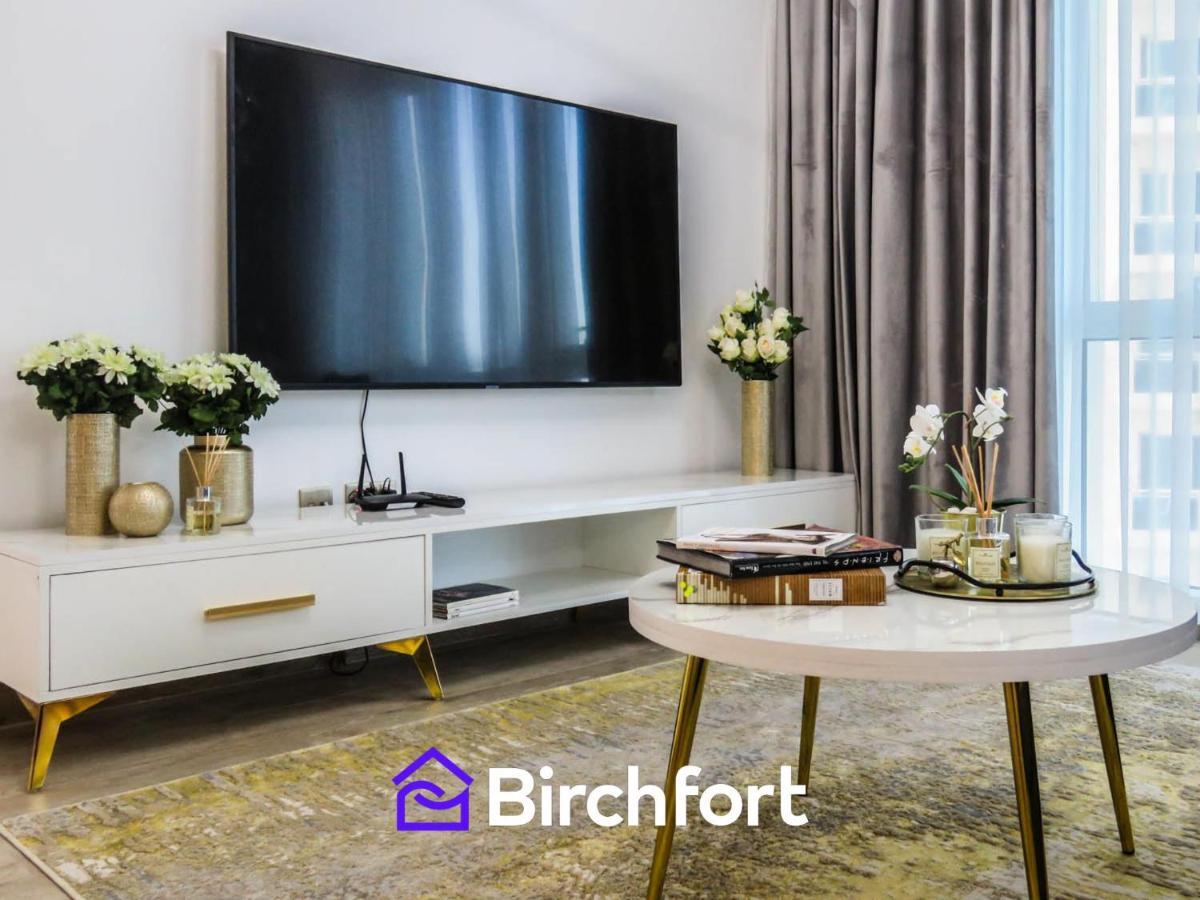 Apartment Birchfort - Newly Renovated Huge 2 Bedroom Dubai