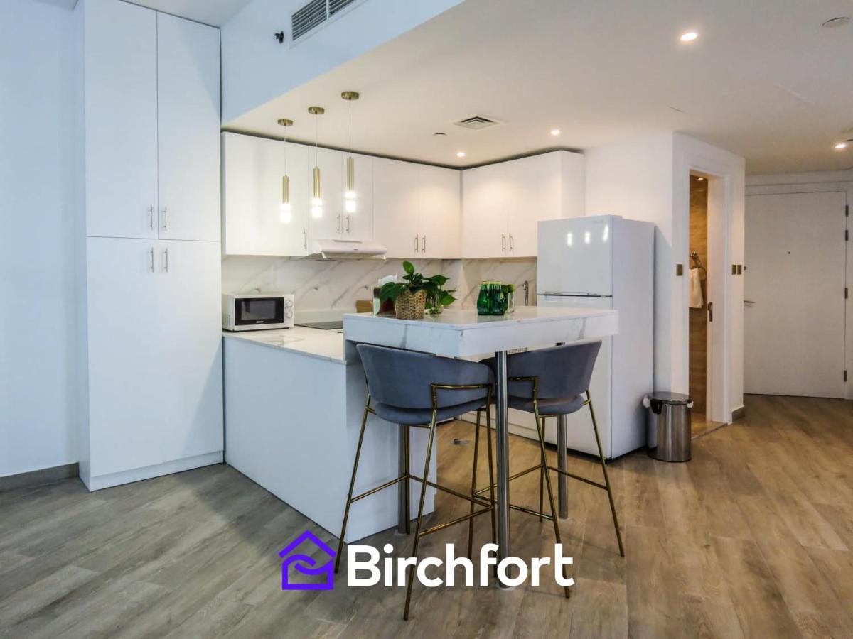 Birchfort - Newly Renovated Huge 2 Bedroom Apartment *