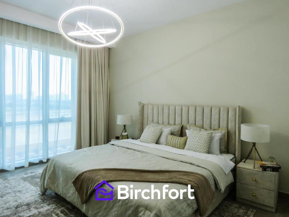 Birchfort - Newly Renovated Huge 2 Bedroom * Dubai