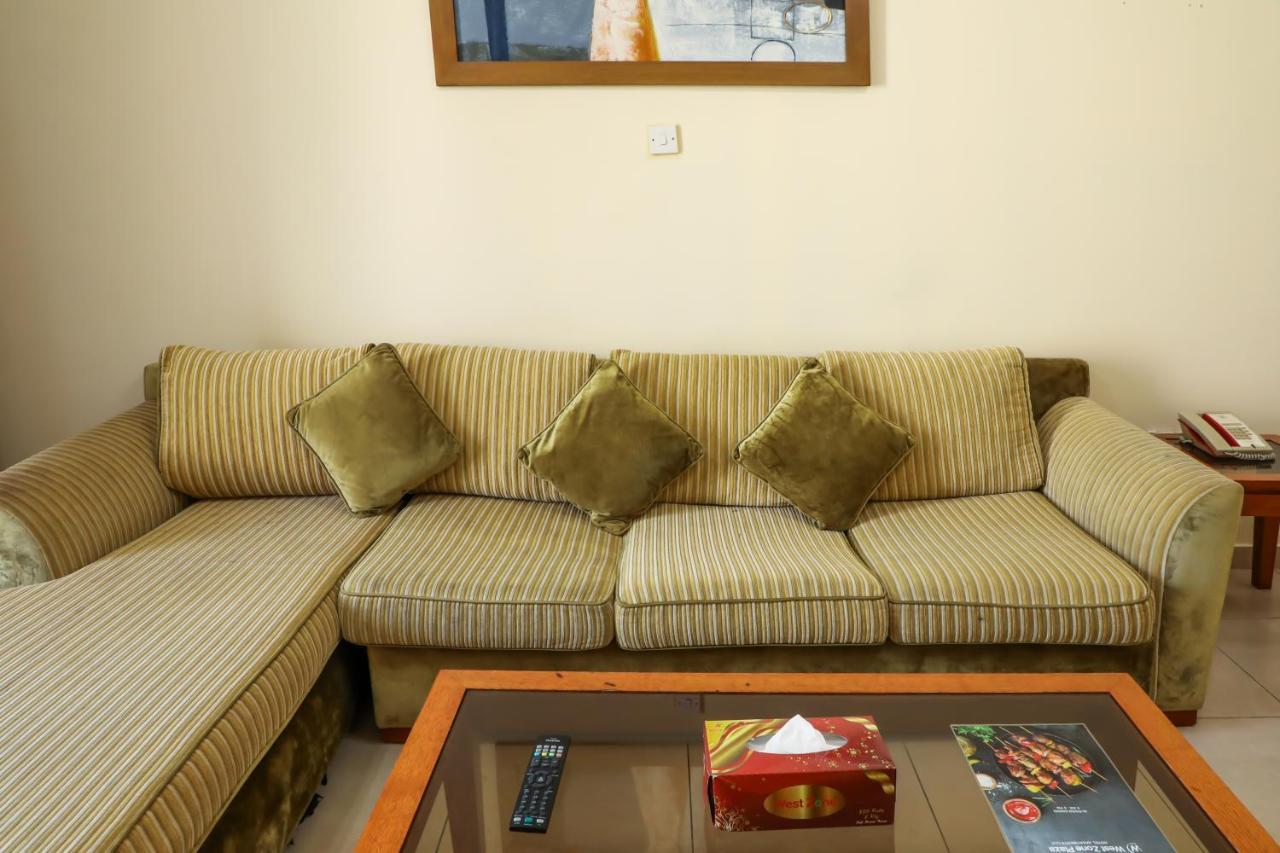 Wescott Plaza Llc Formerly West Zone Plaza Apts Dubai