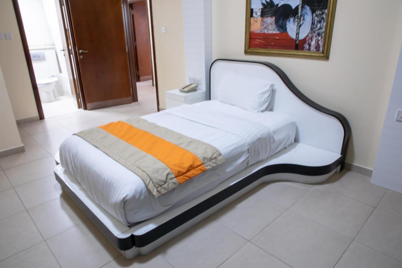 Wescott Plaza Llc Formerly West Zone Plaza Apts 4*