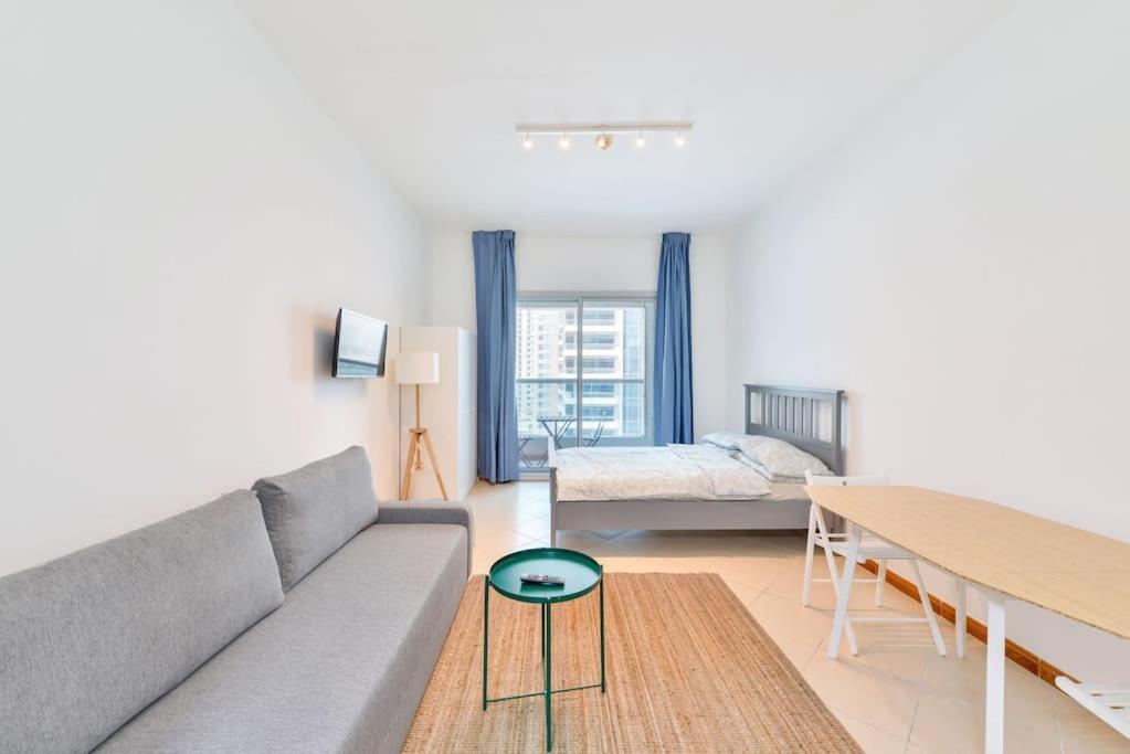 Diamond 3 In Marina Apartment Dubai
