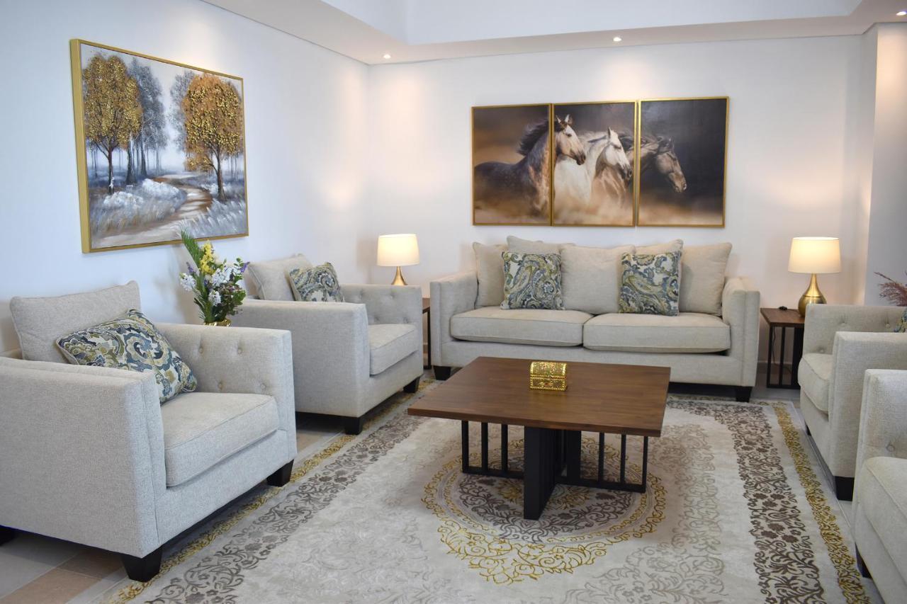 4 Bhk Apartment