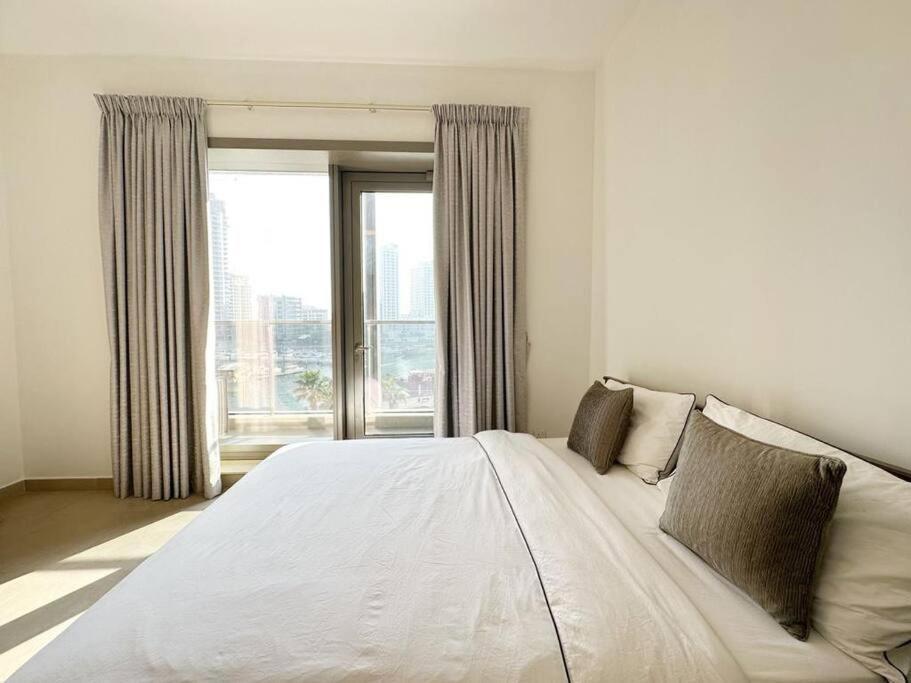 Walk To The Beach - Sparkle Towers With Marina Views *