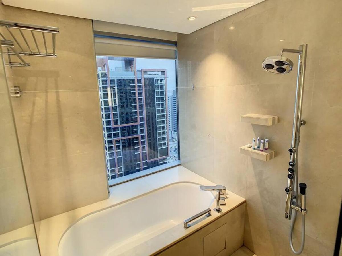Key View - Emaar Residences, Marina Mall Apartment *