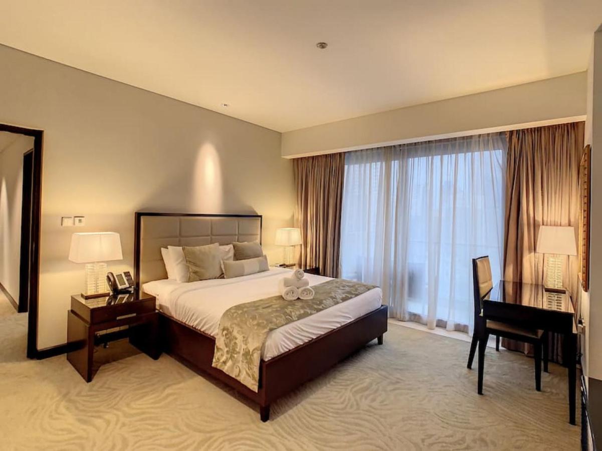Apartment Key View - Emaar Residences, Marina Mall