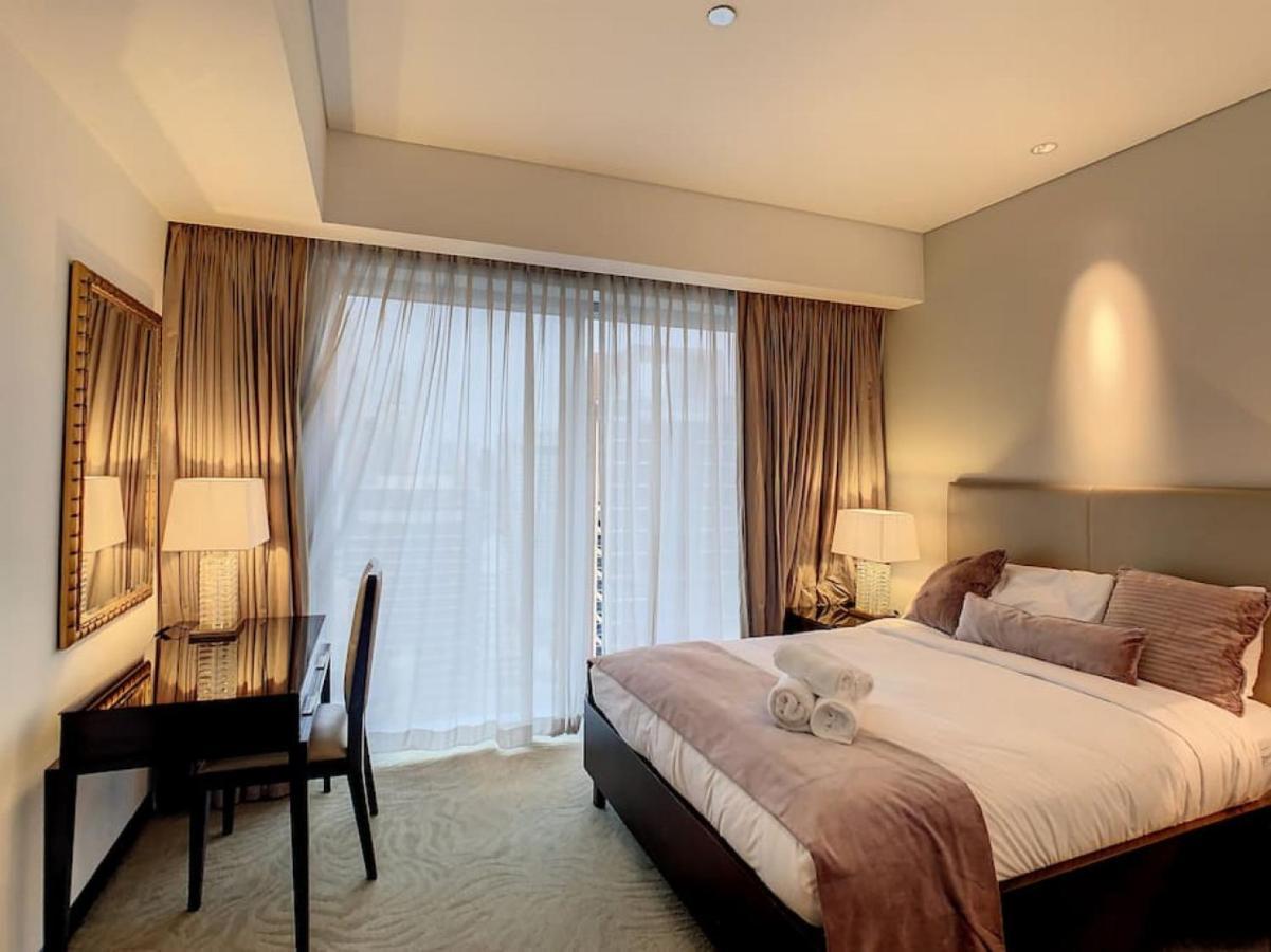 Apartment Key View - Emaar Residences, Marina Mall