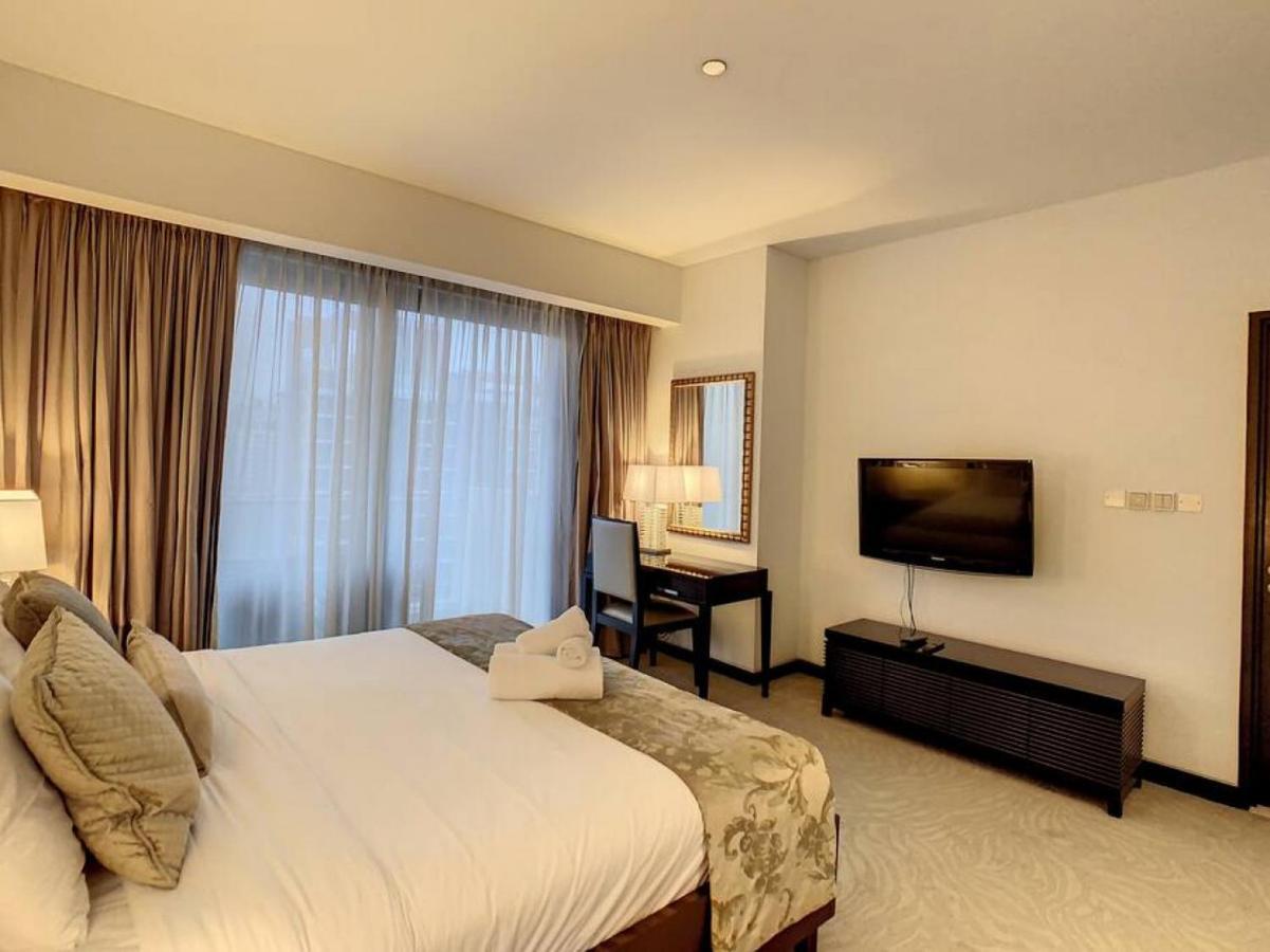 Apartment Key View - Emaar Residences, Marina Mall *