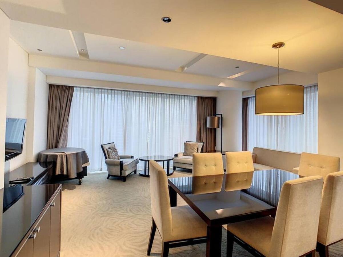 Key View - Emaar Residences, Marina Mall *