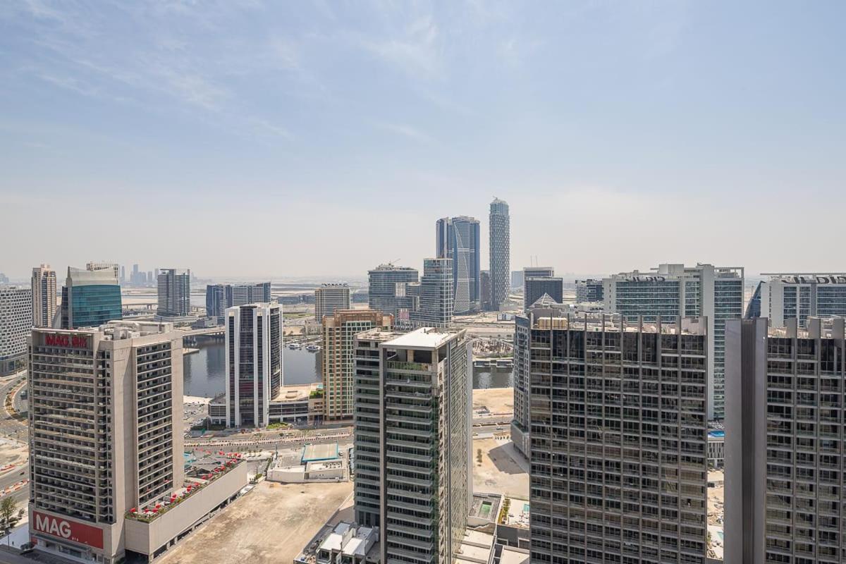 Frank Porter - Burj Views Tower A